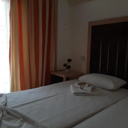 Gardenos Mamas Reas 아파트 *